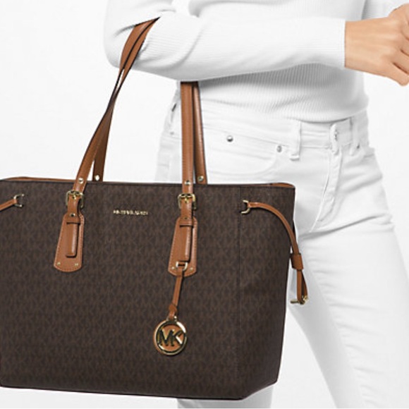 m i c h a e l k o r s - Picture 2 of 4